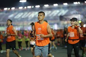 BIB: 29132, 259
                            <button type="button" onclick="openModal(14421492)" class="btn btn-primary btn-sm float-right btn-popup" data-toggle="modal" data-target=".modal-high-quality">
                        <i class="fas fa-shopping-cart"></i> Add to Cart
                    </button>
                                            <button type="button" onclick="isThisMe(14421492, true)" class="btn btn-success btn-sm float-right btn-popup btn-isme hidden" data-toggle="tooltip" data-placement="bottom" title="นี่คือรูปของคุณใช่ไหม คลิกที่นี่เพื่อเอาเข้าอัลบั้ม">
                        <i class="fas fa-plus"></i> Add to album
                    </button>
                    <button type="button" onclick="isThisMe(14421492, false)" class="btn btn-warning btn-sm float-right btn-popup btn-isnotme hidden">
                        <i class="fas fa-ban"></i> Remove from album
                    </button>