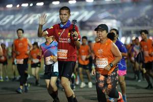 BIB: 27080, 23305
                            <button type="button" onclick="openModal(14464498)" class="btn btn-primary btn-sm float-right btn-popup" data-toggle="modal" data-target=".modal-high-quality">
                        <i class="fas fa-shopping-cart"></i> Add to Cart
                    </button>
                                            <button type="button" onclick="isThisMe(14464498, true)" class="btn btn-success btn-sm float-right btn-popup btn-isme hidden" data-toggle="tooltip" data-placement="bottom" title="นี่คือรูปของคุณใช่ไหม คลิกที่นี่เพื่อเอาเข้าอัลบั้ม">
                        <i class="fas fa-plus"></i> Add to album
                    </button>
                    <button type="button" onclick="isThisMe(14464498, false)" class="btn btn-warning btn-sm float-right btn-popup btn-isnotme hidden">
                        <i class="fas fa-ban"></i> Remove from album
                    </button>