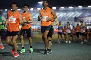 BIB: 530, 25729, 0045
                            <button type="button" onclick="openModal(14582670)" class="btn btn-primary btn-sm float-right btn-popup" data-toggle="modal" data-target=".modal-high-quality">
                        <i class="fas fa-shopping-cart"></i> Add to Cart
                    </button>
                                            <button type="button" onclick="isThisMe(14582670, true)" class="btn btn-success btn-sm float-right btn-popup btn-isme hidden" data-toggle="tooltip" data-placement="bottom" title="นี่คือรูปของคุณใช่ไหม คลิกที่นี่เพื่อเอาเข้าอัลบั้ม">
                        <i class="fas fa-plus"></i> Add to album
                    </button>
                    <button type="button" onclick="isThisMe(14582670, false)" class="btn btn-warning btn-sm float-right btn-popup btn-isnotme hidden">
                        <i class="fas fa-ban"></i> Remove from album
                    </button>