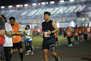 BIB: 21518
                            <button type="button" onclick="openModal(14509759)" class="btn btn-primary btn-sm float-right btn-popup" data-toggle="modal" data-target=".modal-high-quality">
                        <i class="fas fa-shopping-cart"></i> Add to Cart
                    </button>
                                            <button type="button" onclick="isThisMe(14509759, true)" class="btn btn-success btn-sm float-right btn-popup btn-isme hidden" data-toggle="tooltip" data-placement="bottom" title="นี่คือรูปของคุณใช่ไหม คลิกที่นี่เพื่อเอาเข้าอัลบั้ม">
                        <i class="fas fa-plus"></i> Add to album
                    </button>
                    <button type="button" onclick="isThisMe(14509759, false)" class="btn btn-warning btn-sm float-right btn-popup btn-isnotme hidden">
                        <i class="fas fa-ban"></i> Remove from album
                    </button>