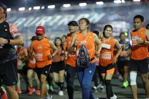 BIB: 772, 77202, 4207
                            <button type="button" onclick="openModal(14479242)" class="btn btn-primary btn-sm float-right btn-popup" data-toggle="modal" data-target=".modal-high-quality">
                        <i class="fas fa-shopping-cart"></i> Add to Cart
                    </button>
                                            <button type="button" onclick="isThisMe(14479242, true)" class="btn btn-success btn-sm float-right btn-popup btn-isme hidden" data-toggle="tooltip" data-placement="bottom" title="นี่คือรูปของคุณใช่ไหม คลิกที่นี่เพื่อเอาเข้าอัลบั้ม">
                        <i class="fas fa-plus"></i> Add to album
                    </button>
                    <button type="button" onclick="isThisMe(14479242, false)" class="btn btn-warning btn-sm float-right btn-popup btn-isnotme hidden">
                        <i class="fas fa-ban"></i> Remove from album
                    </button>