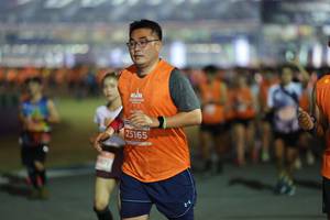 BIB: 25165
                            <button type="button" onclick="openModal(14646591)" class="btn btn-primary btn-sm float-right btn-popup" data-toggle="modal" data-target=".modal-high-quality">
                        <i class="fas fa-shopping-cart"></i> Add to Cart
                    </button>
                                            <button type="button" onclick="isThisMe(14646591, true)" class="btn btn-success btn-sm float-right btn-popup btn-isme hidden" data-toggle="tooltip" data-placement="bottom" title="นี่คือรูปของคุณใช่ไหม คลิกที่นี่เพื่อเอาเข้าอัลบั้ม">
                        <i class="fas fa-plus"></i> Add to album
                    </button>
                    <button type="button" onclick="isThisMe(14646591, false)" class="btn btn-warning btn-sm float-right btn-popup btn-isnotme hidden">
                        <i class="fas fa-ban"></i> Remove from album
                    </button>