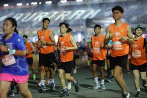 BIB: 26113, 5426, 21244, 23080, 411
                            <button type="button" onclick="openModal(14464456)" class="btn btn-primary btn-sm float-right btn-popup" data-toggle="modal" data-target=".modal-high-quality">
                        <i class="fas fa-shopping-cart"></i> Add to Cart
                    </button>
                                            <button type="button" onclick="isThisMe(14464456, true)" class="btn btn-success btn-sm float-right btn-popup btn-isme hidden" data-toggle="tooltip" data-placement="bottom" title="นี่คือรูปของคุณใช่ไหม คลิกที่นี่เพื่อเอาเข้าอัลบั้ม">
                        <i class="fas fa-plus"></i> Add to album
                    </button>
                    <button type="button" onclick="isThisMe(14464456, false)" class="btn btn-warning btn-sm float-right btn-popup btn-isnotme hidden">
                        <i class="fas fa-ban"></i> Remove from album
                    </button>