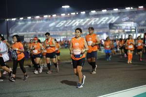 BIB: 23934
                            <button type="button" onclick="openModal(14529747)" class="btn btn-primary btn-sm float-right btn-popup" data-toggle="modal" data-target=".modal-high-quality">
                        <i class="fas fa-shopping-cart"></i> Add to Cart
                    </button>
                                            <button type="button" onclick="isThisMe(14529747, true)" class="btn btn-success btn-sm float-right btn-popup btn-isme hidden" data-toggle="tooltip" data-placement="bottom" title="นี่คือรูปของคุณใช่ไหม คลิกที่นี่เพื่อเอาเข้าอัลบั้ม">
                        <i class="fas fa-plus"></i> Add to album
                    </button>
                    <button type="button" onclick="isThisMe(14529747, false)" class="btn btn-warning btn-sm float-right btn-popup btn-isnotme hidden">
                        <i class="fas fa-ban"></i> Remove from album
                    </button>