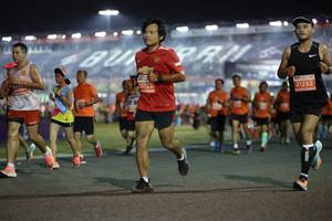 BIB: 26994, 25728, 21252
                            <button type="button" onclick="openModal(14576565)" class="btn btn-primary btn-sm float-right btn-popup" data-toggle="modal" data-target=".modal-high-quality">
                        <i class="fas fa-shopping-cart"></i> Add to Cart
                    </button>
                                            <button type="button" onclick="isThisMe(14576565, true)" class="btn btn-success btn-sm float-right btn-popup btn-isme hidden" data-toggle="tooltip" data-placement="bottom" title="นี่คือรูปของคุณใช่ไหม คลิกที่นี่เพื่อเอาเข้าอัลบั้ม">
                        <i class="fas fa-plus"></i> Add to album
                    </button>
                    <button type="button" onclick="isThisMe(14576565, false)" class="btn btn-warning btn-sm float-right btn-popup btn-isnotme hidden">
                        <i class="fas fa-ban"></i> Remove from album
                    </button>