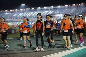 BIB: 25926, 20671, 28634, 20321, 29186
                            <button type="button" onclick="openModal(14519254)" class="btn btn-primary btn-sm float-right btn-popup" data-toggle="modal" data-target=".modal-high-quality">
                        <i class="fas fa-shopping-cart"></i> Add to Cart
                    </button>
                                            <button type="button" onclick="isThisMe(14519254, true)" class="btn btn-success btn-sm float-right btn-popup btn-isme hidden" data-toggle="tooltip" data-placement="bottom" title="นี่คือรูปของคุณใช่ไหม คลิกที่นี่เพื่อเอาเข้าอัลบั้ม">
                        <i class="fas fa-plus"></i> Add to album
                    </button>
                    <button type="button" onclick="isThisMe(14519254, false)" class="btn btn-warning btn-sm float-right btn-popup btn-isnotme hidden">
                        <i class="fas fa-ban"></i> Remove from album
                    </button>