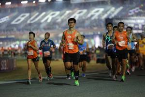 BIB: 221, 7230, 021
                            <button type="button" onclick="openModal(14527590)" class="btn btn-primary btn-sm float-right btn-popup" data-toggle="modal" data-target=".modal-high-quality">
                        <i class="fas fa-shopping-cart"></i> Add to Cart
                    </button>
                                            <button type="button" onclick="isThisMe(14527590, true)" class="btn btn-success btn-sm float-right btn-popup btn-isme hidden" data-toggle="tooltip" data-placement="bottom" title="นี่คือรูปของคุณใช่ไหม คลิกที่นี่เพื่อเอาเข้าอัลบั้ม">
                        <i class="fas fa-plus"></i> Add to album
                    </button>
                    <button type="button" onclick="isThisMe(14527590, false)" class="btn btn-warning btn-sm float-right btn-popup btn-isnotme hidden">
                        <i class="fas fa-ban"></i> Remove from album
                    </button>