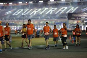 BIB: 2875, 29673, 2915
                            <button type="button" onclick="openModal(14543492)" class="btn btn-primary btn-sm float-right btn-popup" data-toggle="modal" data-target=".modal-high-quality">
                        <i class="fas fa-shopping-cart"></i> Add to Cart
                    </button>
                                            <button type="button" onclick="isThisMe(14543492, true)" class="btn btn-success btn-sm float-right btn-popup btn-isme hidden" data-toggle="tooltip" data-placement="bottom" title="นี่คือรูปของคุณใช่ไหม คลิกที่นี่เพื่อเอาเข้าอัลบั้ม">
                        <i class="fas fa-plus"></i> Add to album
                    </button>
                    <button type="button" onclick="isThisMe(14543492, false)" class="btn btn-warning btn-sm float-right btn-popup btn-isnotme hidden">
                        <i class="fas fa-ban"></i> Remove from album
                    </button>