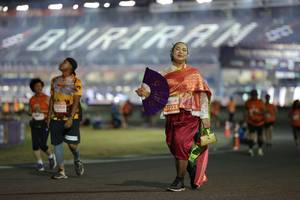 BIB: 1971, 21260, 27223
                            <button type="button" onclick="openModal(14545518)" class="btn btn-primary btn-sm float-right btn-popup" data-toggle="modal" data-target=".modal-high-quality">
                        <i class="fas fa-shopping-cart"></i> Add to Cart
                    </button>
                                            <button type="button" onclick="isThisMe(14545518, true)" class="btn btn-success btn-sm float-right btn-popup btn-isme hidden" data-toggle="tooltip" data-placement="bottom" title="นี่คือรูปของคุณใช่ไหม คลิกที่นี่เพื่อเอาเข้าอัลบั้ม">
                        <i class="fas fa-plus"></i> Add to album
                    </button>
                    <button type="button" onclick="isThisMe(14545518, false)" class="btn btn-warning btn-sm float-right btn-popup btn-isnotme hidden">
                        <i class="fas fa-ban"></i> Remove from album
                    </button>