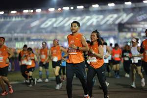 BIB: 20055
                            <button type="button" onclick="openModal(14470498)" class="btn btn-primary btn-sm float-right btn-popup" data-toggle="modal" data-target=".modal-high-quality">
                        <i class="fas fa-shopping-cart"></i> Add to Cart
                    </button>
                                            <button type="button" onclick="isThisMe(14470498, true)" class="btn btn-success btn-sm float-right btn-popup btn-isme hidden" data-toggle="tooltip" data-placement="bottom" title="นี่คือรูปของคุณใช่ไหม คลิกที่นี่เพื่อเอาเข้าอัลบั้ม">
                        <i class="fas fa-plus"></i> Add to album
                    </button>
                    <button type="button" onclick="isThisMe(14470498, false)" class="btn btn-warning btn-sm float-right btn-popup btn-isnotme hidden">
                        <i class="fas fa-ban"></i> Remove from album
                    </button>