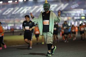 BIB: 25318
                            <button type="button" onclick="openModal(14551578)" class="btn btn-primary btn-sm float-right btn-popup" data-toggle="modal" data-target=".modal-high-quality">
                        <i class="fas fa-shopping-cart"></i> Add to Cart
                    </button>
                                            <button type="button" onclick="isThisMe(14551578, true)" class="btn btn-success btn-sm float-right btn-popup btn-isme hidden" data-toggle="tooltip" data-placement="bottom" title="นี่คือรูปของคุณใช่ไหม คลิกที่นี่เพื่อเอาเข้าอัลบั้ม">
                        <i class="fas fa-plus"></i> Add to album
                    </button>
                    <button type="button" onclick="isThisMe(14551578, false)" class="btn btn-warning btn-sm float-right btn-popup btn-isnotme hidden">
                        <i class="fas fa-ban"></i> Remove from album
                    </button>