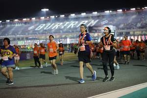 BIB: 040, 9355, 29082
                            <button type="button" onclick="openModal(14528337)" class="btn btn-primary btn-sm float-right btn-popup" data-toggle="modal" data-target=".modal-high-quality">
                        <i class="fas fa-shopping-cart"></i> Add to Cart
                    </button>
                                            <button type="button" onclick="isThisMe(14528337, true)" class="btn btn-success btn-sm float-right btn-popup btn-isme hidden" data-toggle="tooltip" data-placement="bottom" title="นี่คือรูปของคุณใช่ไหม คลิกที่นี่เพื่อเอาเข้าอัลบั้ม">
                        <i class="fas fa-plus"></i> Add to album
                    </button>
                    <button type="button" onclick="isThisMe(14528337, false)" class="btn btn-warning btn-sm float-right btn-popup btn-isnotme hidden">
                        <i class="fas fa-ban"></i> Remove from album
                    </button>