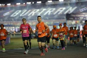 BIB: 5269
                            <button type="button" onclick="openModal(14542562)" class="btn btn-primary btn-sm float-right btn-popup" data-toggle="modal" data-target=".modal-high-quality">
                        <i class="fas fa-shopping-cart"></i> Add to Cart
                    </button>
                                            <button type="button" onclick="isThisMe(14542562, true)" class="btn btn-success btn-sm float-right btn-popup btn-isme hidden" data-toggle="tooltip" data-placement="bottom" title="นี่คือรูปของคุณใช่ไหม คลิกที่นี่เพื่อเอาเข้าอัลบั้ม">
                        <i class="fas fa-plus"></i> Add to album
                    </button>
                    <button type="button" onclick="isThisMe(14542562, false)" class="btn btn-warning btn-sm float-right btn-popup btn-isnotme hidden">
                        <i class="fas fa-ban"></i> Remove from album
                    </button>