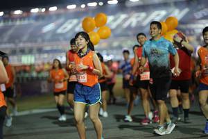 BIB: 216
                            <button type="button" onclick="openModal(14504989)" class="btn btn-primary btn-sm float-right btn-popup" data-toggle="modal" data-target=".modal-high-quality">
                        <i class="fas fa-shopping-cart"></i> Add to Cart
                    </button>
                                            <button type="button" onclick="isThisMe(14504989, true)" class="btn btn-success btn-sm float-right btn-popup btn-isme hidden" data-toggle="tooltip" data-placement="bottom" title="นี่คือรูปของคุณใช่ไหม คลิกที่นี่เพื่อเอาเข้าอัลบั้ม">
                        <i class="fas fa-plus"></i> Add to album
                    </button>
                    <button type="button" onclick="isThisMe(14504989, false)" class="btn btn-warning btn-sm float-right btn-popup btn-isnotme hidden">
                        <i class="fas fa-ban"></i> Remove from album
                    </button>