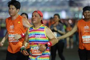 BIB: 250, 100, 2183, 21451
                            <button type="button" onclick="openModal(14640959)" class="btn btn-primary btn-sm float-right btn-popup" data-toggle="modal" data-target=".modal-high-quality">
                        <i class="fas fa-shopping-cart"></i> Add to Cart
                    </button>
                                            <button type="button" onclick="isThisMe(14640959, true)" class="btn btn-success btn-sm float-right btn-popup btn-isme hidden" data-toggle="tooltip" data-placement="bottom" title="นี่คือรูปของคุณใช่ไหม คลิกที่นี่เพื่อเอาเข้าอัลบั้ม">
                        <i class="fas fa-plus"></i> Add to album
                    </button>
                    <button type="button" onclick="isThisMe(14640959, false)" class="btn btn-warning btn-sm float-right btn-popup btn-isnotme hidden">
                        <i class="fas fa-ban"></i> Remove from album
                    </button>