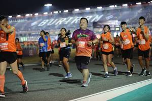 BIB: 28315, 6195, 21946, 090
                            <button type="button" onclick="openModal(14520258)" class="btn btn-primary btn-sm float-right btn-popup" data-toggle="modal" data-target=".modal-high-quality">
                        <i class="fas fa-shopping-cart"></i> Add to Cart
                    </button>
                                            <button type="button" onclick="isThisMe(14520258, true)" class="btn btn-success btn-sm float-right btn-popup btn-isme hidden" data-toggle="tooltip" data-placement="bottom" title="นี่คือรูปของคุณใช่ไหม คลิกที่นี่เพื่อเอาเข้าอัลบั้ม">
                        <i class="fas fa-plus"></i> Add to album
                    </button>
                    <button type="button" onclick="isThisMe(14520258, false)" class="btn btn-warning btn-sm float-right btn-popup btn-isnotme hidden">
                        <i class="fas fa-ban"></i> Remove from album
                    </button>