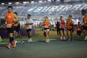 BIB: 27275, 505
                            <button type="button" onclick="openModal(14567432)" class="btn btn-primary btn-sm float-right btn-popup" data-toggle="modal" data-target=".modal-high-quality">
                        <i class="fas fa-shopping-cart"></i> Add to Cart
                    </button>
                                            <button type="button" onclick="isThisMe(14567432, true)" class="btn btn-success btn-sm float-right btn-popup btn-isme hidden" data-toggle="tooltip" data-placement="bottom" title="นี่คือรูปของคุณใช่ไหม คลิกที่นี่เพื่อเอาเข้าอัลบั้ม">
                        <i class="fas fa-plus"></i> Add to album
                    </button>
                    <button type="button" onclick="isThisMe(14567432, false)" class="btn btn-warning btn-sm float-right btn-popup btn-isnotme hidden">
                        <i class="fas fa-ban"></i> Remove from album
                    </button>