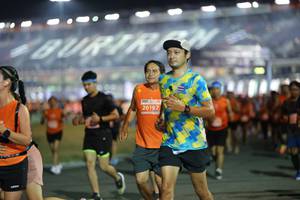 BIB: 26197
                            <button type="button" onclick="openModal(14424981)" class="btn btn-primary btn-sm float-right btn-popup" data-toggle="modal" data-target=".modal-high-quality">
                        <i class="fas fa-shopping-cart"></i> Add to Cart
                    </button>
                                            <button type="button" onclick="isThisMe(14424981, true)" class="btn btn-success btn-sm float-right btn-popup btn-isme hidden" data-toggle="tooltip" data-placement="bottom" title="นี่คือรูปของคุณใช่ไหม คลิกที่นี่เพื่อเอาเข้าอัลบั้ม">
                        <i class="fas fa-plus"></i> Add to album
                    </button>
                    <button type="button" onclick="isThisMe(14424981, false)" class="btn btn-warning btn-sm float-right btn-popup btn-isnotme hidden">
                        <i class="fas fa-ban"></i> Remove from album
                    </button>