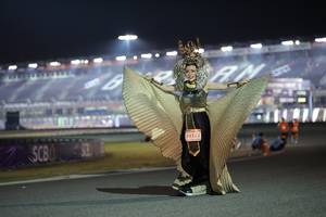 BIB: 29323
                            <button type="button" onclick="openModal(14567195)" class="btn btn-primary btn-sm float-right btn-popup" data-toggle="modal" data-target=".modal-high-quality">
                        <i class="fas fa-shopping-cart"></i> Add to Cart
                    </button>
                                            <button type="button" onclick="isThisMe(14567195, true)" class="btn btn-success btn-sm float-right btn-popup btn-isme hidden" data-toggle="tooltip" data-placement="bottom" title="นี่คือรูปของคุณใช่ไหม คลิกที่นี่เพื่อเอาเข้าอัลบั้ม">
                        <i class="fas fa-plus"></i> Add to album
                    </button>
                    <button type="button" onclick="isThisMe(14567195, false)" class="btn btn-warning btn-sm float-right btn-popup btn-isnotme hidden">
                        <i class="fas fa-ban"></i> Remove from album
                    </button>