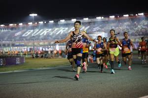 BIB: 25020
                            <button type="button" onclick="openModal(14529941)" class="btn btn-primary btn-sm float-right btn-popup" data-toggle="modal" data-target=".modal-high-quality">
                        <i class="fas fa-shopping-cart"></i> Add to Cart
                    </button>
                                            <button type="button" onclick="isThisMe(14529941, true)" class="btn btn-success btn-sm float-right btn-popup btn-isme hidden" data-toggle="tooltip" data-placement="bottom" title="นี่คือรูปของคุณใช่ไหม คลิกที่นี่เพื่อเอาเข้าอัลบั้ม">
                        <i class="fas fa-plus"></i> Add to album
                    </button>
                    <button type="button" onclick="isThisMe(14529941, false)" class="btn btn-warning btn-sm float-right btn-popup btn-isnotme hidden">
                        <i class="fas fa-ban"></i> Remove from album
                    </button>