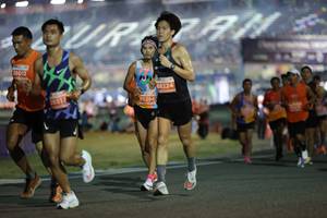 BIB: 26013, 88224, 76517, 95294
                            <button type="button" onclick="openModal(14528154)" class="btn btn-primary btn-sm float-right btn-popup" data-toggle="modal" data-target=".modal-high-quality">
                        <i class="fas fa-shopping-cart"></i> Add to Cart
                    </button>
                                            <button type="button" onclick="isThisMe(14528154, true)" class="btn btn-success btn-sm float-right btn-popup btn-isme hidden" data-toggle="tooltip" data-placement="bottom" title="นี่คือรูปของคุณใช่ไหม คลิกที่นี่เพื่อเอาเข้าอัลบั้ม">
                        <i class="fas fa-plus"></i> Add to album
                    </button>
                    <button type="button" onclick="isThisMe(14528154, false)" class="btn btn-warning btn-sm float-right btn-popup btn-isnotme hidden">
                        <i class="fas fa-ban"></i> Remove from album
                    </button>