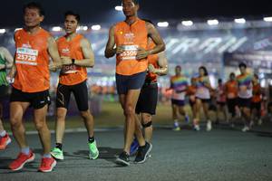 BIB: 25300, 25729, 0045
                            <button type="button" onclick="openModal(14582444)" class="btn btn-primary btn-sm float-right btn-popup" data-toggle="modal" data-target=".modal-high-quality">
                        <i class="fas fa-shopping-cart"></i> Add to Cart
                    </button>
                                            <button type="button" onclick="isThisMe(14582444, true)" class="btn btn-success btn-sm float-right btn-popup btn-isme hidden" data-toggle="tooltip" data-placement="bottom" title="นี่คือรูปของคุณใช่ไหม คลิกที่นี่เพื่อเอาเข้าอัลบั้ม">
                        <i class="fas fa-plus"></i> Add to album
                    </button>
                    <button type="button" onclick="isThisMe(14582444, false)" class="btn btn-warning btn-sm float-right btn-popup btn-isnotme hidden">
                        <i class="fas fa-ban"></i> Remove from album
                    </button>