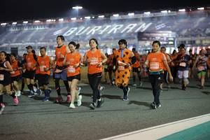 BIB: 9244, 263, 28885
                            <button type="button" onclick="openModal(14513902)" class="btn btn-primary btn-sm float-right btn-popup" data-toggle="modal" data-target=".modal-high-quality">
                        <i class="fas fa-shopping-cart"></i> Add to Cart
                    </button>
                                            <button type="button" onclick="isThisMe(14513902, true)" class="btn btn-success btn-sm float-right btn-popup btn-isme hidden" data-toggle="tooltip" data-placement="bottom" title="นี่คือรูปของคุณใช่ไหม คลิกที่นี่เพื่อเอาเข้าอัลบั้ม">
                        <i class="fas fa-plus"></i> Add to album
                    </button>
                    <button type="button" onclick="isThisMe(14513902, false)" class="btn btn-warning btn-sm float-right btn-popup btn-isnotme hidden">
                        <i class="fas fa-ban"></i> Remove from album
                    </button>