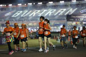 BIB: 29852, 2212, 22978, 863, 23237
                            <button type="button" onclick="openModal(14543315)" class="btn btn-primary btn-sm float-right btn-popup" data-toggle="modal" data-target=".modal-high-quality">
                        <i class="fas fa-shopping-cart"></i> Add to Cart
                    </button>
                                            <button type="button" onclick="isThisMe(14543315, true)" class="btn btn-success btn-sm float-right btn-popup btn-isme hidden" data-toggle="tooltip" data-placement="bottom" title="นี่คือรูปของคุณใช่ไหม คลิกที่นี่เพื่อเอาเข้าอัลบั้ม">
                        <i class="fas fa-plus"></i> Add to album
                    </button>
                    <button type="button" onclick="isThisMe(14543315, false)" class="btn btn-warning btn-sm float-right btn-popup btn-isnotme hidden">
                        <i class="fas fa-ban"></i> Remove from album
                    </button>