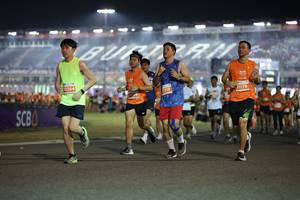 BIB: 0264, 719, 21178
                            <button type="button" onclick="openModal(14578059)" class="btn btn-primary btn-sm float-right btn-popup" data-toggle="modal" data-target=".modal-high-quality">
                        <i class="fas fa-shopping-cart"></i> Add to Cart
                    </button>
                                            <button type="button" onclick="isThisMe(14578059, true)" class="btn btn-success btn-sm float-right btn-popup btn-isme hidden" data-toggle="tooltip" data-placement="bottom" title="นี่คือรูปของคุณใช่ไหม คลิกที่นี่เพื่อเอาเข้าอัลบั้ม">
                        <i class="fas fa-plus"></i> Add to album
                    </button>
                    <button type="button" onclick="isThisMe(14578059, false)" class="btn btn-warning btn-sm float-right btn-popup btn-isnotme hidden">
                        <i class="fas fa-ban"></i> Remove from album
                    </button>