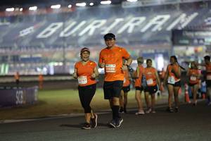 BIB: 21698, 23797
                            <button type="button" onclick="openModal(14556049)" class="btn btn-primary btn-sm float-right btn-popup" data-toggle="modal" data-target=".modal-high-quality">
                        <i class="fas fa-shopping-cart"></i> Add to Cart
                    </button>
                                            <button type="button" onclick="isThisMe(14556049, true)" class="btn btn-success btn-sm float-right btn-popup btn-isme hidden" data-toggle="tooltip" data-placement="bottom" title="นี่คือรูปของคุณใช่ไหม คลิกที่นี่เพื่อเอาเข้าอัลบั้ม">
                        <i class="fas fa-plus"></i> Add to album
                    </button>
                    <button type="button" onclick="isThisMe(14556049, false)" class="btn btn-warning btn-sm float-right btn-popup btn-isnotme hidden">
                        <i class="fas fa-ban"></i> Remove from album
                    </button>