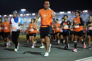 BIB: 4512
                            <button type="button" onclick="openModal(14603003)" class="btn btn-primary btn-sm float-right btn-popup" data-toggle="modal" data-target=".modal-high-quality">
                        <i class="fas fa-shopping-cart"></i> Add to Cart
                    </button>
                                            <button type="button" onclick="isThisMe(14603003, true)" class="btn btn-success btn-sm float-right btn-popup btn-isme hidden" data-toggle="tooltip" data-placement="bottom" title="นี่คือรูปของคุณใช่ไหม คลิกที่นี่เพื่อเอาเข้าอัลบั้ม">
                        <i class="fas fa-plus"></i> Add to album
                    </button>
                    <button type="button" onclick="isThisMe(14603003, false)" class="btn btn-warning btn-sm float-right btn-popup btn-isnotme hidden">
                        <i class="fas fa-ban"></i> Remove from album
                    </button>