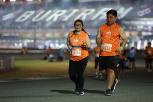 BIB: 0355, 22753
                            <button type="button" onclick="openModal(14545270)" class="btn btn-primary btn-sm float-right btn-popup" data-toggle="modal" data-target=".modal-high-quality">
                        <i class="fas fa-shopping-cart"></i> Add to Cart
                    </button>
                                            <button type="button" onclick="isThisMe(14545270, true)" class="btn btn-success btn-sm float-right btn-popup btn-isme hidden" data-toggle="tooltip" data-placement="bottom" title="นี่คือรูปของคุณใช่ไหม คลิกที่นี่เพื่อเอาเข้าอัลบั้ม">
                        <i class="fas fa-plus"></i> Add to album
                    </button>
                    <button type="button" onclick="isThisMe(14545270, false)" class="btn btn-warning btn-sm float-right btn-popup btn-isnotme hidden">
                        <i class="fas fa-ban"></i> Remove from album
                    </button>