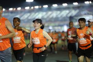 BIB: 22380, 29132, 25339
                            <button type="button" onclick="openModal(14421227)" class="btn btn-primary btn-sm float-right btn-popup" data-toggle="modal" data-target=".modal-high-quality">
                        <i class="fas fa-shopping-cart"></i> Add to Cart
                    </button>
                                            <button type="button" onclick="isThisMe(14421227, true)" class="btn btn-success btn-sm float-right btn-popup btn-isme hidden" data-toggle="tooltip" data-placement="bottom" title="นี่คือรูปของคุณใช่ไหม คลิกที่นี่เพื่อเอาเข้าอัลบั้ม">
                        <i class="fas fa-plus"></i> Add to album
                    </button>
                    <button type="button" onclick="isThisMe(14421227, false)" class="btn btn-warning btn-sm float-right btn-popup btn-isnotme hidden">
                        <i class="fas fa-ban"></i> Remove from album
                    </button>