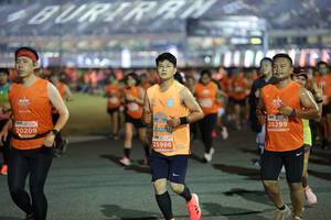 BIB: 26299, 20209, 25986
                            <button type="button" onclick="openModal(14397573)" class="btn btn-primary btn-sm float-right btn-popup" data-toggle="modal" data-target=".modal-high-quality">
                        <i class="fas fa-shopping-cart"></i> Add to Cart
                    </button>
                                            <button type="button" onclick="isThisMe(14397573, true)" class="btn btn-success btn-sm float-right btn-popup btn-isme hidden" data-toggle="tooltip" data-placement="bottom" title="นี่คือรูปของคุณใช่ไหม คลิกที่นี่เพื่อเอาเข้าอัลบั้ม">
                        <i class="fas fa-plus"></i> Add to album
                    </button>
                    <button type="button" onclick="isThisMe(14397573, false)" class="btn btn-warning btn-sm float-right btn-popup btn-isnotme hidden">
                        <i class="fas fa-ban"></i> Remove from album
                    </button>