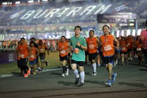 BIB: 28520
                            <button type="button" onclick="openModal(14438839)" class="btn btn-primary btn-sm float-right btn-popup" data-toggle="modal" data-target=".modal-high-quality">
                        <i class="fas fa-shopping-cart"></i> Add to Cart
                    </button>
                                            <button type="button" onclick="isThisMe(14438839, true)" class="btn btn-success btn-sm float-right btn-popup btn-isme hidden" data-toggle="tooltip" data-placement="bottom" title="นี่คือรูปของคุณใช่ไหม คลิกที่นี่เพื่อเอาเข้าอัลบั้ม">
                        <i class="fas fa-plus"></i> Add to album
                    </button>
                    <button type="button" onclick="isThisMe(14438839, false)" class="btn btn-warning btn-sm float-right btn-popup btn-isnotme hidden">
                        <i class="fas fa-ban"></i> Remove from album
                    </button>