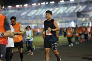 BIB: 21518
                            <button type="button" onclick="openModal(14509745)" class="btn btn-primary btn-sm float-right btn-popup" data-toggle="modal" data-target=".modal-high-quality">
                        <i class="fas fa-shopping-cart"></i> Add to Cart
                    </button>
                                            <button type="button" onclick="isThisMe(14509745, true)" class="btn btn-success btn-sm float-right btn-popup btn-isme hidden" data-toggle="tooltip" data-placement="bottom" title="นี่คือรูปของคุณใช่ไหม คลิกที่นี่เพื่อเอาเข้าอัลบั้ม">
                        <i class="fas fa-plus"></i> Add to album
                    </button>
                    <button type="button" onclick="isThisMe(14509745, false)" class="btn btn-warning btn-sm float-right btn-popup btn-isnotme hidden">
                        <i class="fas fa-ban"></i> Remove from album
                    </button>