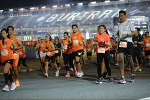 BIB: 73219, 29024, 73243, 272
                            <button type="button" onclick="openModal(14484353)" class="btn btn-primary btn-sm float-right btn-popup" data-toggle="modal" data-target=".modal-high-quality">
                        <i class="fas fa-shopping-cart"></i> Add to Cart
                    </button>
                                            <button type="button" onclick="isThisMe(14484353, true)" class="btn btn-success btn-sm float-right btn-popup btn-isme hidden" data-toggle="tooltip" data-placement="bottom" title="นี่คือรูปของคุณใช่ไหม คลิกที่นี่เพื่อเอาเข้าอัลบั้ม">
                        <i class="fas fa-plus"></i> Add to album
                    </button>
                    <button type="button" onclick="isThisMe(14484353, false)" class="btn btn-warning btn-sm float-right btn-popup btn-isnotme hidden">
                        <i class="fas fa-ban"></i> Remove from album
                    </button>