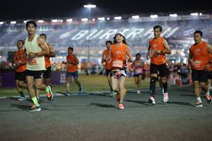 BIB: 20257, 24096, 22350, 152
                            <button type="button" onclick="openModal(14581089)" class="btn btn-primary btn-sm float-right btn-popup" data-toggle="modal" data-target=".modal-high-quality">
                        <i class="fas fa-shopping-cart"></i> Add to Cart
                    </button>
                                            <button type="button" onclick="isThisMe(14581089, true)" class="btn btn-success btn-sm float-right btn-popup btn-isme hidden" data-toggle="tooltip" data-placement="bottom" title="นี่คือรูปของคุณใช่ไหม คลิกที่นี่เพื่อเอาเข้าอัลบั้ม">
                        <i class="fas fa-plus"></i> Add to album
                    </button>
                    <button type="button" onclick="isThisMe(14581089, false)" class="btn btn-warning btn-sm float-right btn-popup btn-isnotme hidden">
                        <i class="fas fa-ban"></i> Remove from album
                    </button>