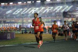 BIB: 22304
                            <button type="button" onclick="openModal(14523302)" class="btn btn-primary btn-sm float-right btn-popup" data-toggle="modal" data-target=".modal-high-quality">
                        <i class="fas fa-shopping-cart"></i> Add to Cart
                    </button>
                                            <button type="button" onclick="isThisMe(14523302, true)" class="btn btn-success btn-sm float-right btn-popup btn-isme hidden" data-toggle="tooltip" data-placement="bottom" title="นี่คือรูปของคุณใช่ไหม คลิกที่นี่เพื่อเอาเข้าอัลบั้ม">
                        <i class="fas fa-plus"></i> Add to album
                    </button>
                    <button type="button" onclick="isThisMe(14523302, false)" class="btn btn-warning btn-sm float-right btn-popup btn-isnotme hidden">
                        <i class="fas fa-ban"></i> Remove from album
                    </button>