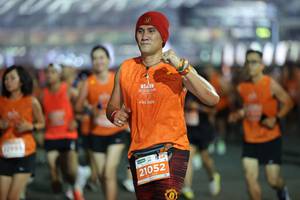 BIB: 21052
                            <button type="button" onclick="openModal(14364316)" class="btn btn-primary btn-sm float-right btn-popup" data-toggle="modal" data-target=".modal-high-quality">
                        <i class="fas fa-shopping-cart"></i> Add to Cart
                    </button>
                                            <button type="button" onclick="isThisMe(14364316, true)" class="btn btn-success btn-sm float-right btn-popup btn-isme hidden" data-toggle="tooltip" data-placement="bottom" title="นี่คือรูปของคุณใช่ไหม คลิกที่นี่เพื่อเอาเข้าอัลบั้ม">
                        <i class="fas fa-plus"></i> Add to album
                    </button>
                    <button type="button" onclick="isThisMe(14364316, false)" class="btn btn-warning btn-sm float-right btn-popup btn-isnotme hidden">
                        <i class="fas fa-ban"></i> Remove from album
                    </button>