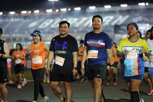 BIB: 25523, 2717, 096, 29177
                            <button type="button" onclick="openModal(14493898)" class="btn btn-primary btn-sm float-right btn-popup" data-toggle="modal" data-target=".modal-high-quality">
                        <i class="fas fa-shopping-cart"></i> Add to Cart
                    </button>
                                            <button type="button" onclick="isThisMe(14493898, true)" class="btn btn-success btn-sm float-right btn-popup btn-isme hidden" data-toggle="tooltip" data-placement="bottom" title="นี่คือรูปของคุณใช่ไหม คลิกที่นี่เพื่อเอาเข้าอัลบั้ม">
                        <i class="fas fa-plus"></i> Add to album
                    </button>
                    <button type="button" onclick="isThisMe(14493898, false)" class="btn btn-warning btn-sm float-right btn-popup btn-isnotme hidden">
                        <i class="fas fa-ban"></i> Remove from album
                    </button>