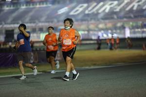 BIB: 215, 28221
                            <button type="button" onclick="openModal(14550191)" class="btn btn-primary btn-sm float-right btn-popup" data-toggle="modal" data-target=".modal-high-quality">
                        <i class="fas fa-shopping-cart"></i> Add to Cart
                    </button>
                                            <button type="button" onclick="isThisMe(14550191, true)" class="btn btn-success btn-sm float-right btn-popup btn-isme hidden" data-toggle="tooltip" data-placement="bottom" title="นี่คือรูปของคุณใช่ไหม คลิกที่นี่เพื่อเอาเข้าอัลบั้ม">
                        <i class="fas fa-plus"></i> Add to album
                    </button>
                    <button type="button" onclick="isThisMe(14550191, false)" class="btn btn-warning btn-sm float-right btn-popup btn-isnotme hidden">
                        <i class="fas fa-ban"></i> Remove from album
                    </button>