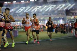 BIB: 600, 25627, 204, 20565
                            <button type="button" onclick="openModal(14525843)" class="btn btn-primary btn-sm float-right btn-popup" data-toggle="modal" data-target=".modal-high-quality">
                        <i class="fas fa-shopping-cart"></i> Add to Cart
                    </button>
                                            <button type="button" onclick="isThisMe(14525843, true)" class="btn btn-success btn-sm float-right btn-popup btn-isme hidden" data-toggle="tooltip" data-placement="bottom" title="นี่คือรูปของคุณใช่ไหม คลิกที่นี่เพื่อเอาเข้าอัลบั้ม">
                        <i class="fas fa-plus"></i> Add to album
                    </button>
                    <button type="button" onclick="isThisMe(14525843, false)" class="btn btn-warning btn-sm float-right btn-popup btn-isnotme hidden">
                        <i class="fas fa-ban"></i> Remove from album
                    </button>