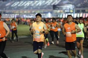 BIB: 26299, 25986
                            <button type="button" onclick="openModal(14397961)" class="btn btn-primary btn-sm float-right btn-popup" data-toggle="modal" data-target=".modal-high-quality">
                        <i class="fas fa-shopping-cart"></i> Add to Cart
                    </button>
                                            <button type="button" onclick="isThisMe(14397961, true)" class="btn btn-success btn-sm float-right btn-popup btn-isme hidden" data-toggle="tooltip" data-placement="bottom" title="นี่คือรูปของคุณใช่ไหม คลิกที่นี่เพื่อเอาเข้าอัลบั้ม">
                        <i class="fas fa-plus"></i> Add to album
                    </button>
                    <button type="button" onclick="isThisMe(14397961, false)" class="btn btn-warning btn-sm float-right btn-popup btn-isnotme hidden">
                        <i class="fas fa-ban"></i> Remove from album
                    </button>