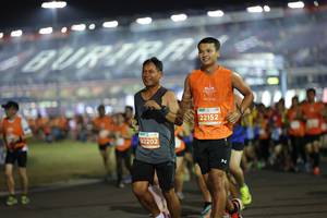 BIB: 22152, 92202
                            <button type="button" onclick="openModal(14475374)" class="btn btn-primary btn-sm float-right btn-popup" data-toggle="modal" data-target=".modal-high-quality">
                        <i class="fas fa-shopping-cart"></i> Add to Cart
                    </button>
                                            <button type="button" onclick="isThisMe(14475374, true)" class="btn btn-success btn-sm float-right btn-popup btn-isme hidden" data-toggle="tooltip" data-placement="bottom" title="นี่คือรูปของคุณใช่ไหม คลิกที่นี่เพื่อเอาเข้าอัลบั้ม">
                        <i class="fas fa-plus"></i> Add to album
                    </button>
                    <button type="button" onclick="isThisMe(14475374, false)" class="btn btn-warning btn-sm float-right btn-popup btn-isnotme hidden">
                        <i class="fas fa-ban"></i> Remove from album
                    </button>