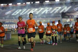 BIB: 95246
                            <button type="button" onclick="openModal(14542324)" class="btn btn-primary btn-sm float-right btn-popup" data-toggle="modal" data-target=".modal-high-quality">
                        <i class="fas fa-shopping-cart"></i> Add to Cart
                    </button>
                                            <button type="button" onclick="isThisMe(14542324, true)" class="btn btn-success btn-sm float-right btn-popup btn-isme hidden" data-toggle="tooltip" data-placement="bottom" title="นี่คือรูปของคุณใช่ไหม คลิกที่นี่เพื่อเอาเข้าอัลบั้ม">
                        <i class="fas fa-plus"></i> Add to album
                    </button>
                    <button type="button" onclick="isThisMe(14542324, false)" class="btn btn-warning btn-sm float-right btn-popup btn-isnotme hidden">
                        <i class="fas fa-ban"></i> Remove from album
                    </button>