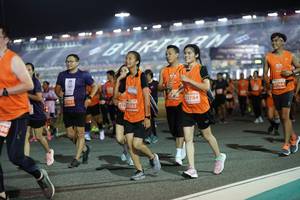 BIB: 27164, 23784, 653, 2785583, 186
                            <button type="button" onclick="openModal(14517675)" class="btn btn-primary btn-sm float-right btn-popup" data-toggle="modal" data-target=".modal-high-quality">
                        <i class="fas fa-shopping-cart"></i> Add to Cart
                    </button>
                                            <button type="button" onclick="isThisMe(14517675, true)" class="btn btn-success btn-sm float-right btn-popup btn-isme hidden" data-toggle="tooltip" data-placement="bottom" title="นี่คือรูปของคุณใช่ไหม คลิกที่นี่เพื่อเอาเข้าอัลบั้ม">
                        <i class="fas fa-plus"></i> Add to album
                    </button>
                    <button type="button" onclick="isThisMe(14517675, false)" class="btn btn-warning btn-sm float-right btn-popup btn-isnotme hidden">
                        <i class="fas fa-ban"></i> Remove from album
                    </button>