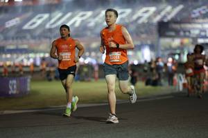 BIB: 160, 22013
                            <button type="button" onclick="openModal(14526844)" class="btn btn-primary btn-sm float-right btn-popup" data-toggle="modal" data-target=".modal-high-quality">
                        <i class="fas fa-shopping-cart"></i> Add to Cart
                    </button>
                                            <button type="button" onclick="isThisMe(14526844, true)" class="btn btn-success btn-sm float-right btn-popup btn-isme hidden" data-toggle="tooltip" data-placement="bottom" title="นี่คือรูปของคุณใช่ไหม คลิกที่นี่เพื่อเอาเข้าอัลบั้ม">
                        <i class="fas fa-plus"></i> Add to album
                    </button>
                    <button type="button" onclick="isThisMe(14526844, false)" class="btn btn-warning btn-sm float-right btn-popup btn-isnotme hidden">
                        <i class="fas fa-ban"></i> Remove from album
                    </button>