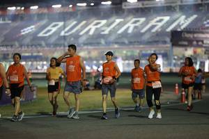 BIB: 2452, 22875, 962, 29659
                            <button type="button" onclick="openModal(14543890)" class="btn btn-primary btn-sm float-right btn-popup" data-toggle="modal" data-target=".modal-high-quality">
                        <i class="fas fa-shopping-cart"></i> Add to Cart
                    </button>
                                            <button type="button" onclick="isThisMe(14543890, true)" class="btn btn-success btn-sm float-right btn-popup btn-isme hidden" data-toggle="tooltip" data-placement="bottom" title="นี่คือรูปของคุณใช่ไหม คลิกที่นี่เพื่อเอาเข้าอัลบั้ม">
                        <i class="fas fa-plus"></i> Add to album
                    </button>
                    <button type="button" onclick="isThisMe(14543890, false)" class="btn btn-warning btn-sm float-right btn-popup btn-isnotme hidden">
                        <i class="fas fa-ban"></i> Remove from album
                    </button>