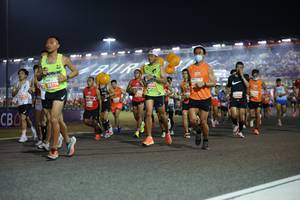 BIB: 25719
                            <button type="button" onclick="openModal(14538374)" class="btn btn-primary btn-sm float-right btn-popup" data-toggle="modal" data-target=".modal-high-quality">
                        <i class="fas fa-shopping-cart"></i> Add to Cart
                    </button>
                                            <button type="button" onclick="isThisMe(14538374, true)" class="btn btn-success btn-sm float-right btn-popup btn-isme hidden" data-toggle="tooltip" data-placement="bottom" title="นี่คือรูปของคุณใช่ไหม คลิกที่นี่เพื่อเอาเข้าอัลบั้ม">
                        <i class="fas fa-plus"></i> Add to album
                    </button>
                    <button type="button" onclick="isThisMe(14538374, false)" class="btn btn-warning btn-sm float-right btn-popup btn-isnotme hidden">
                        <i class="fas fa-ban"></i> Remove from album
                    </button>